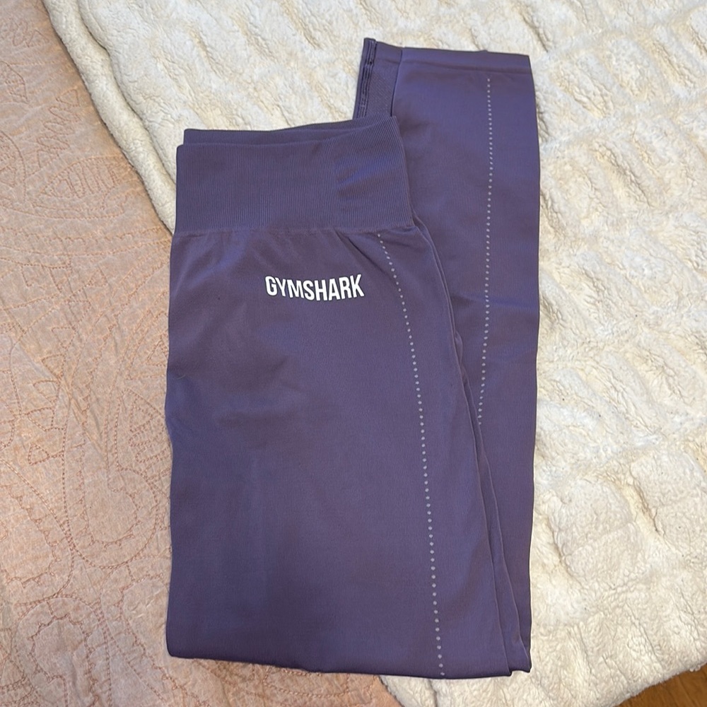 Purple gym shark leggings
